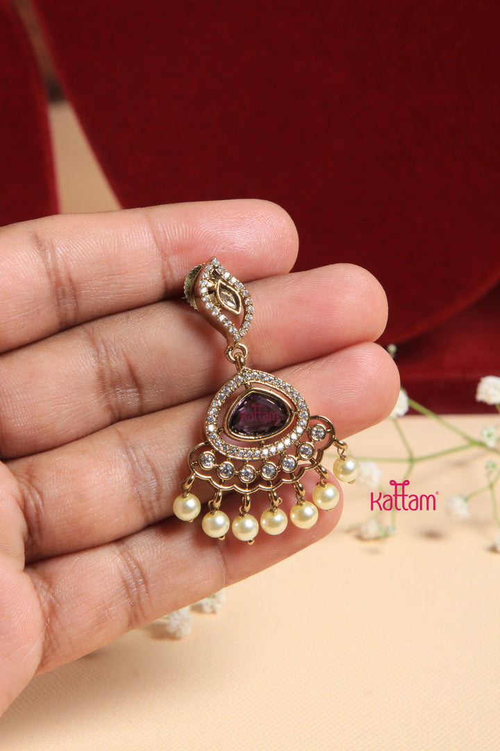 Saha - Victorian Purple Short Necklace