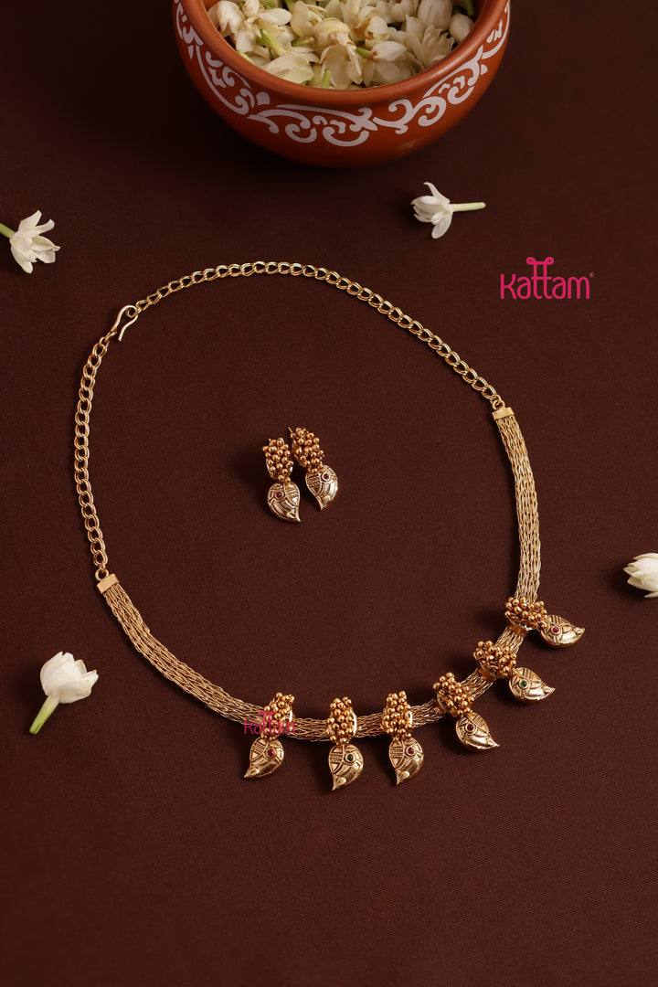Manga Patterned Choker