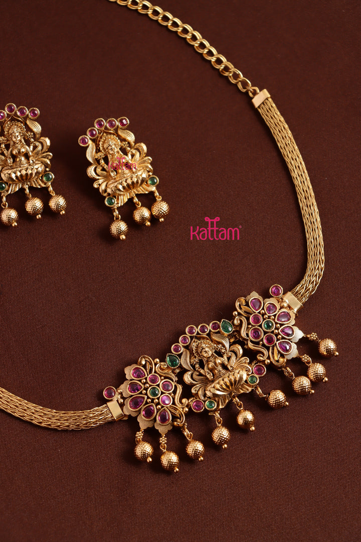 Goddess Pendnat Attigai Choker