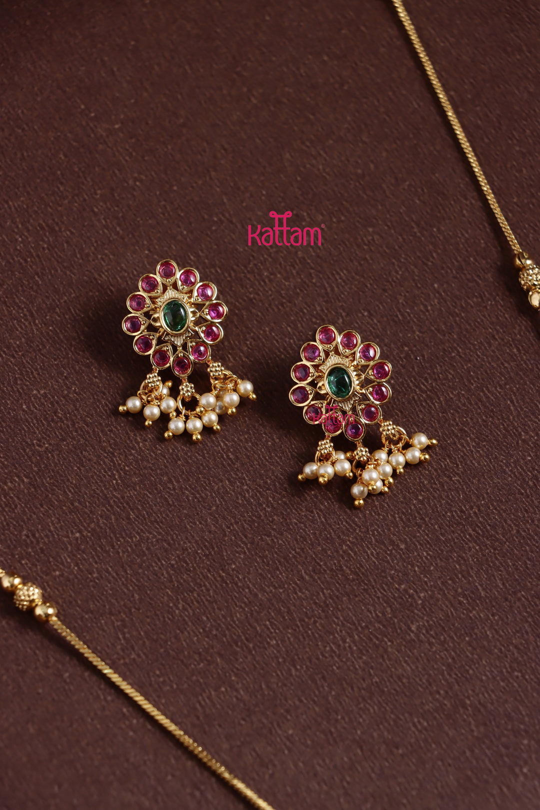 Motif Pearl Dollar Chain Set