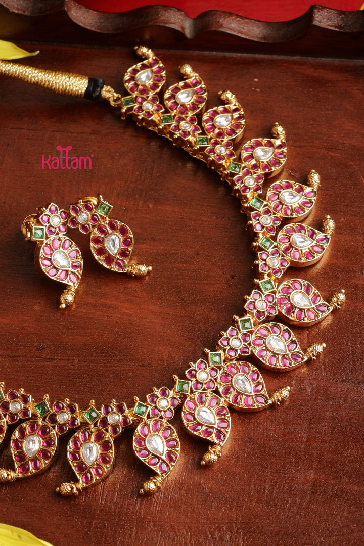 Kemp Multistone Manga Choker