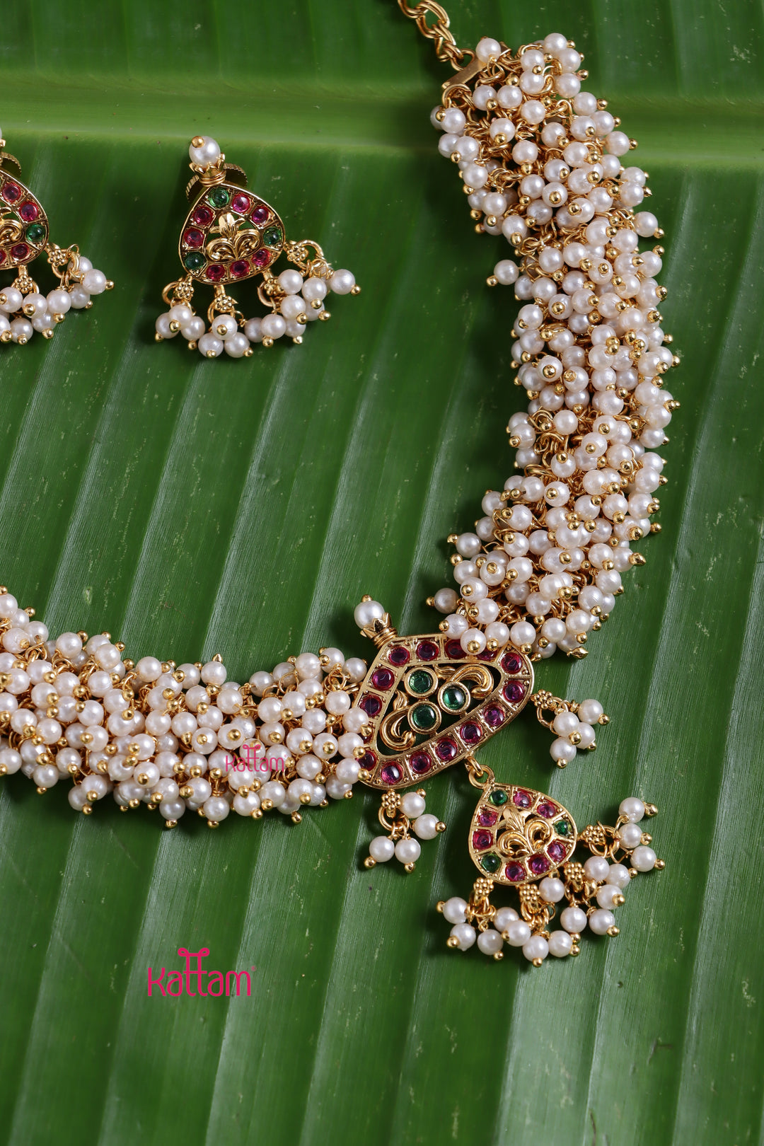 Arunya - Cluster Pearl Choker Set
