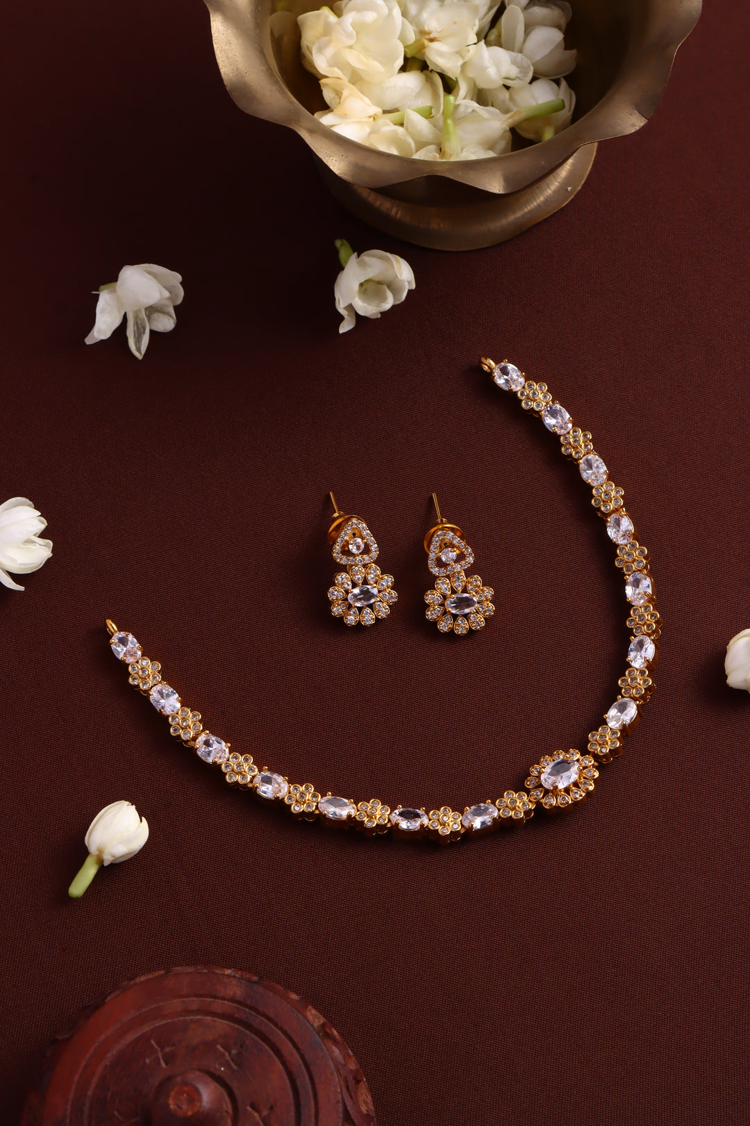 Mini Flower Stone Choker -  White