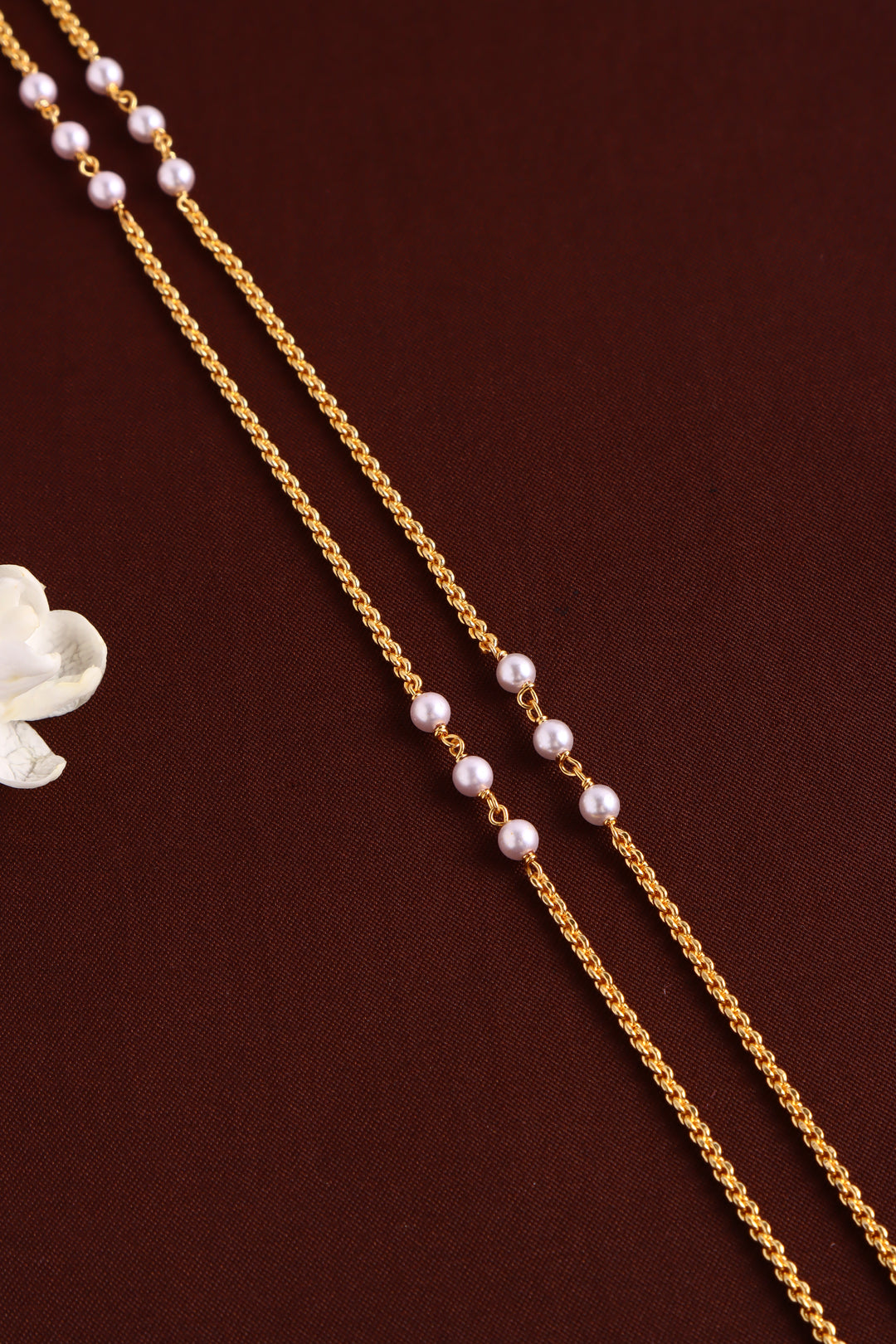 Lotus Stone Gati Dollar Pearl Chain