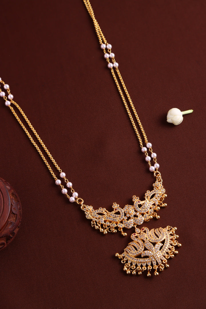 White Peacok Gati Dollar Chain