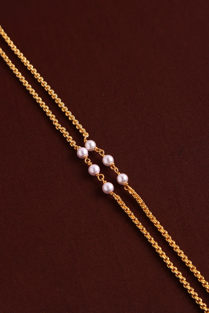 White Peacok Gati Dollar Chain