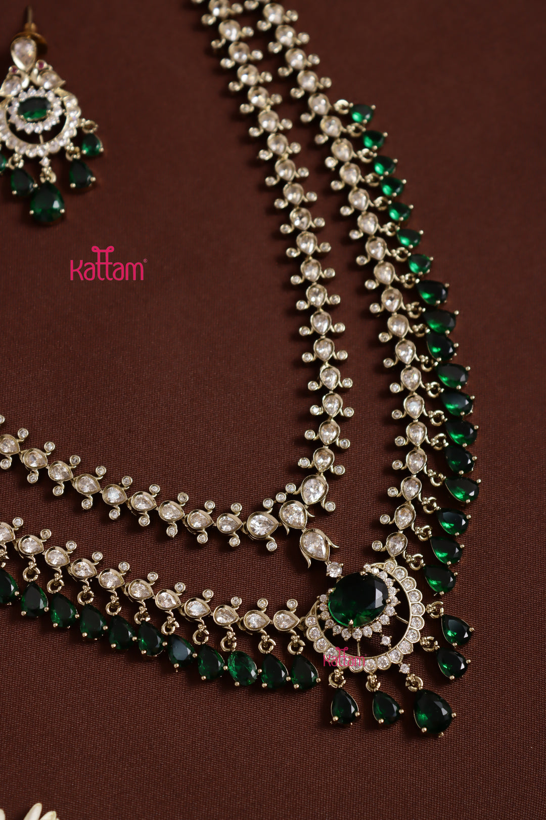 Zaveri - AD Layered Green Haram