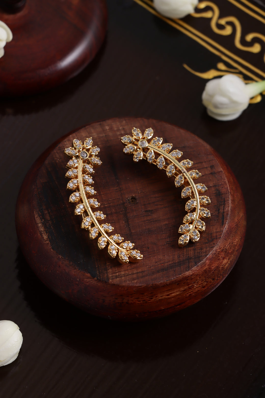 AD Spike Leafy Earcuff