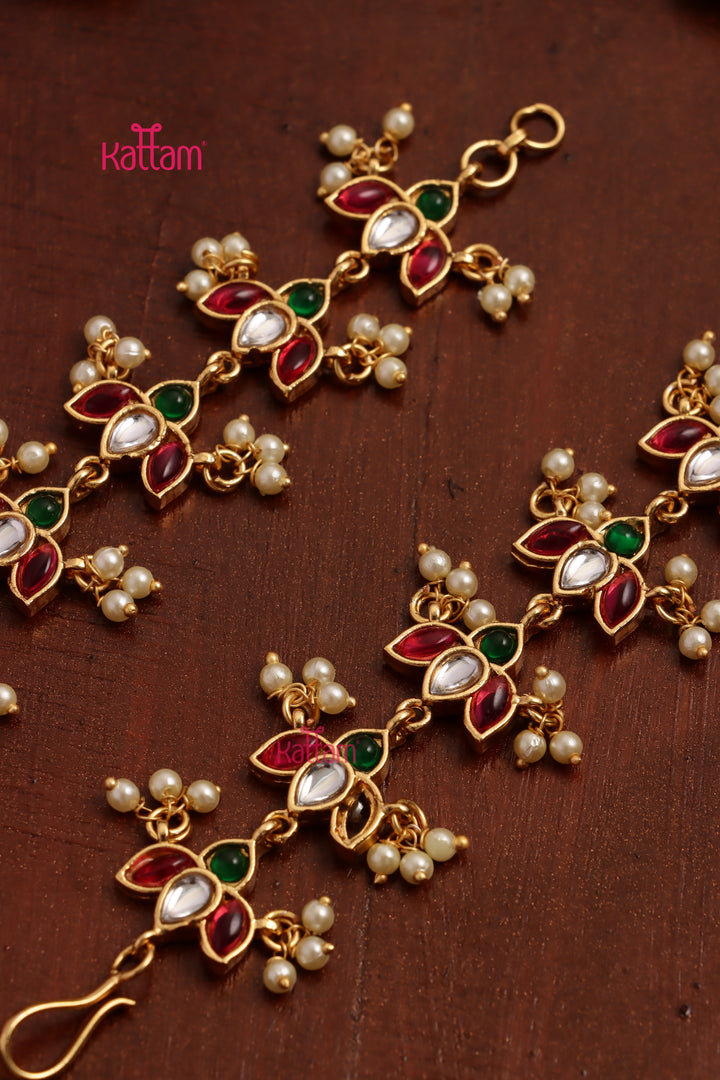 Mulstistone Lotus EarChain / Mattal