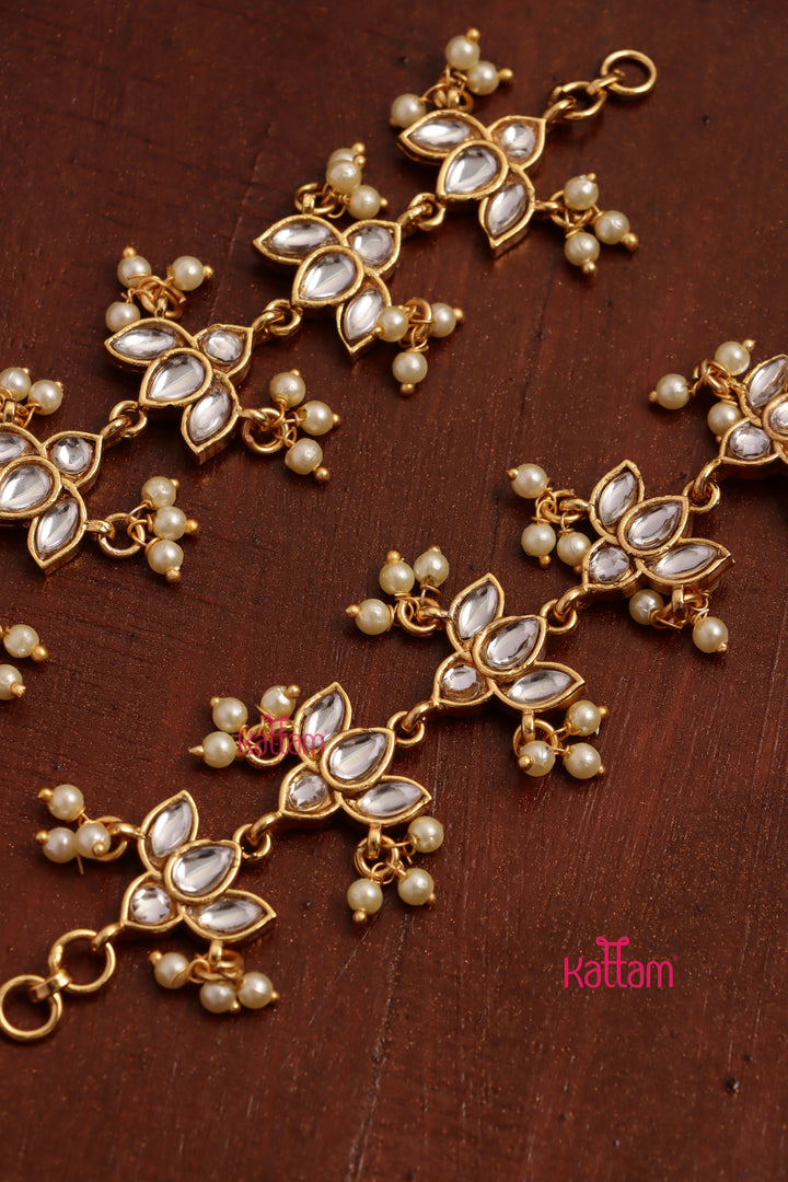 White Lotus Pearl EarChain / Mattal