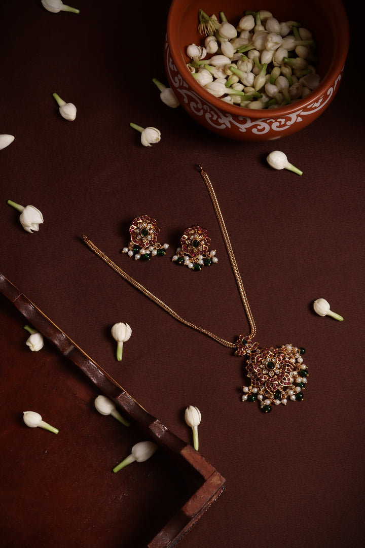 Swetha Beads Attigai