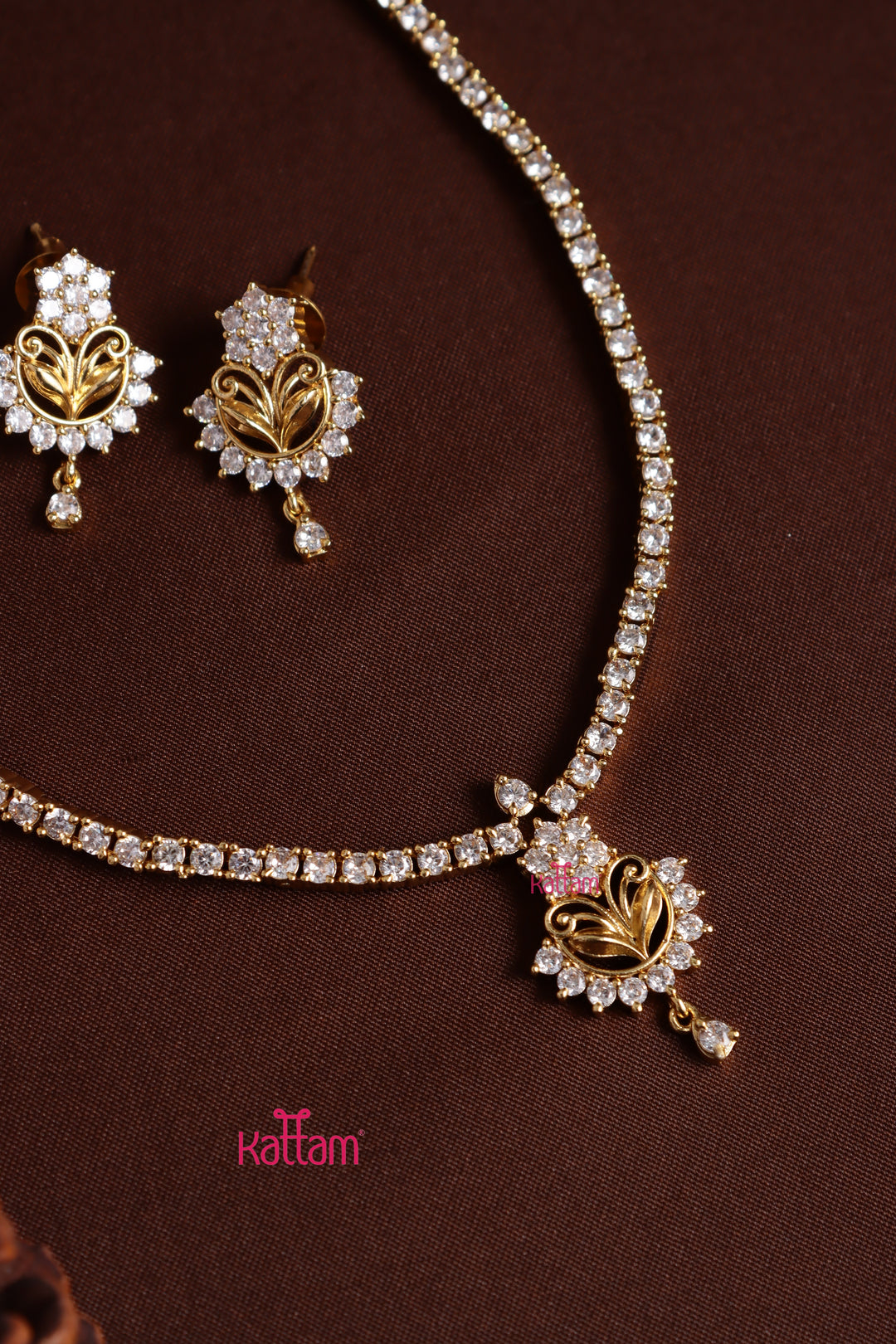 Surekha - White Stone Choker