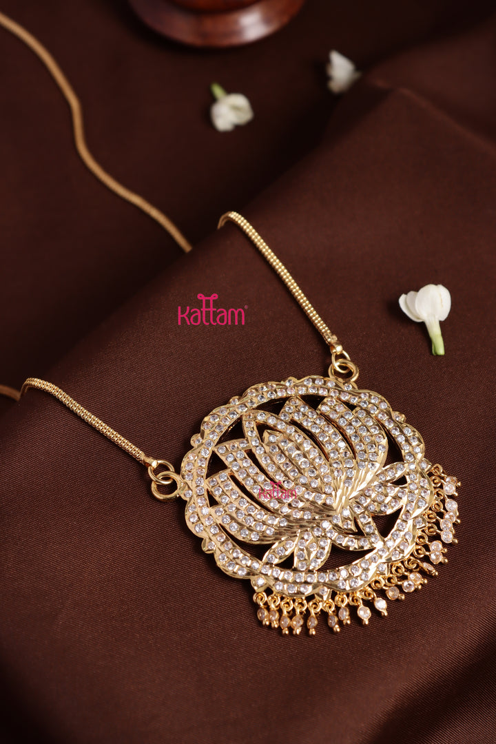 Gati Lotus Round Dollar Goldtone Chain - White (No Earrings)