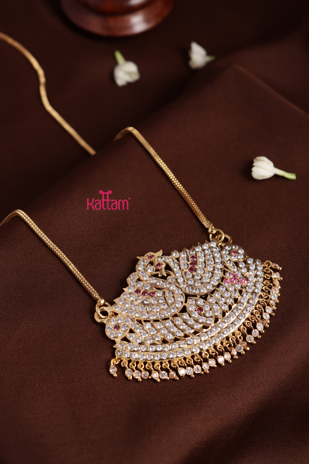 Gati Swan Dollar Goldtone Chain - White Ruby (No Earrings)