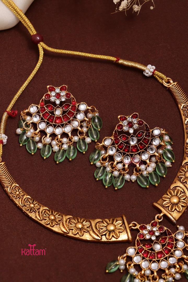 Shenba - Matte Halfmoon Hasli Choker