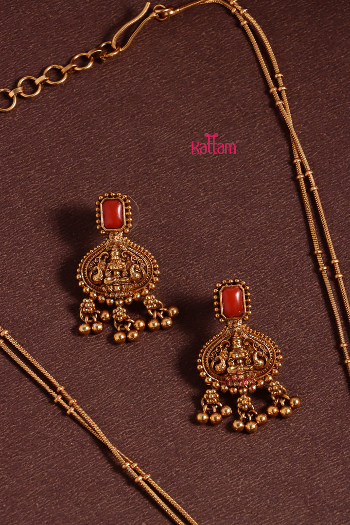 Goddess Coral Layered Chain Set