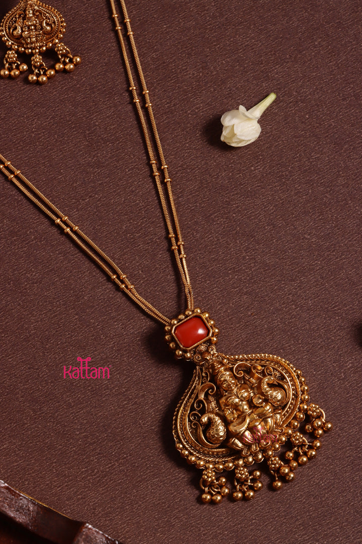 Goddess Coral Layered Chain Set