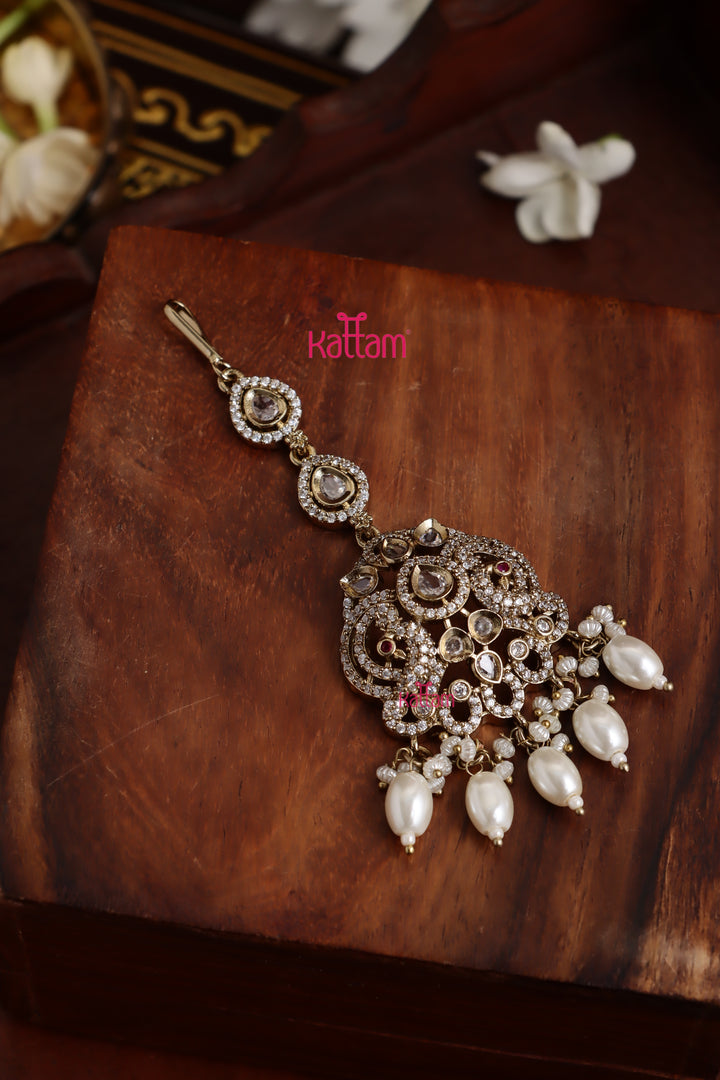 Elsa - Victorian White Maangtikka