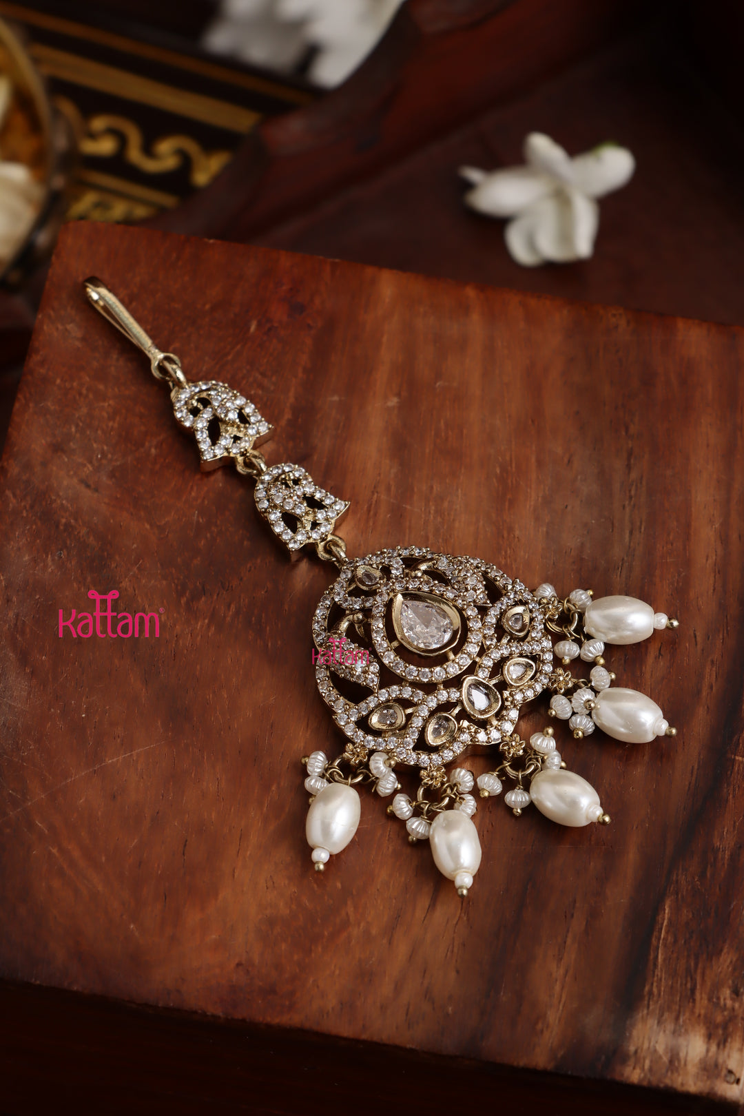 Envi - Victorian Pearl Maangtikka