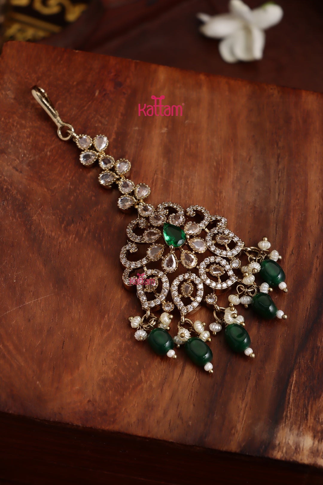 Eshva - Victorian Green Maangtikka