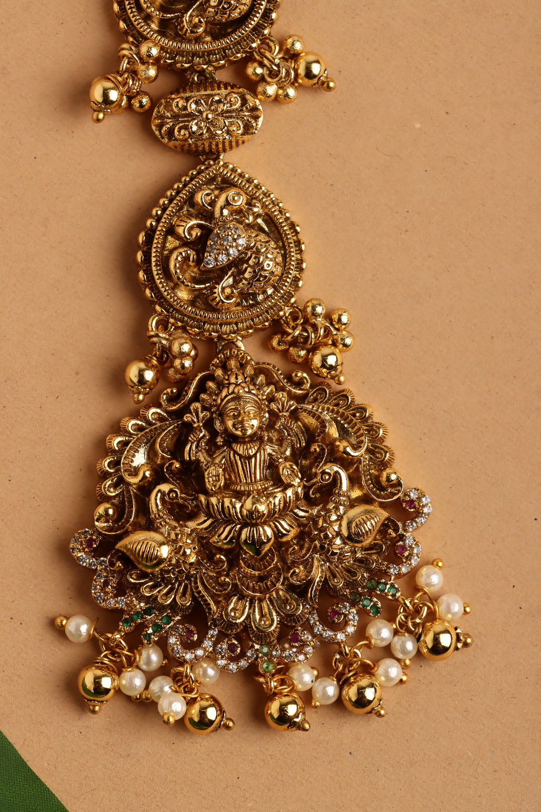 Lakshmi Pearls Bridal Maangtikka