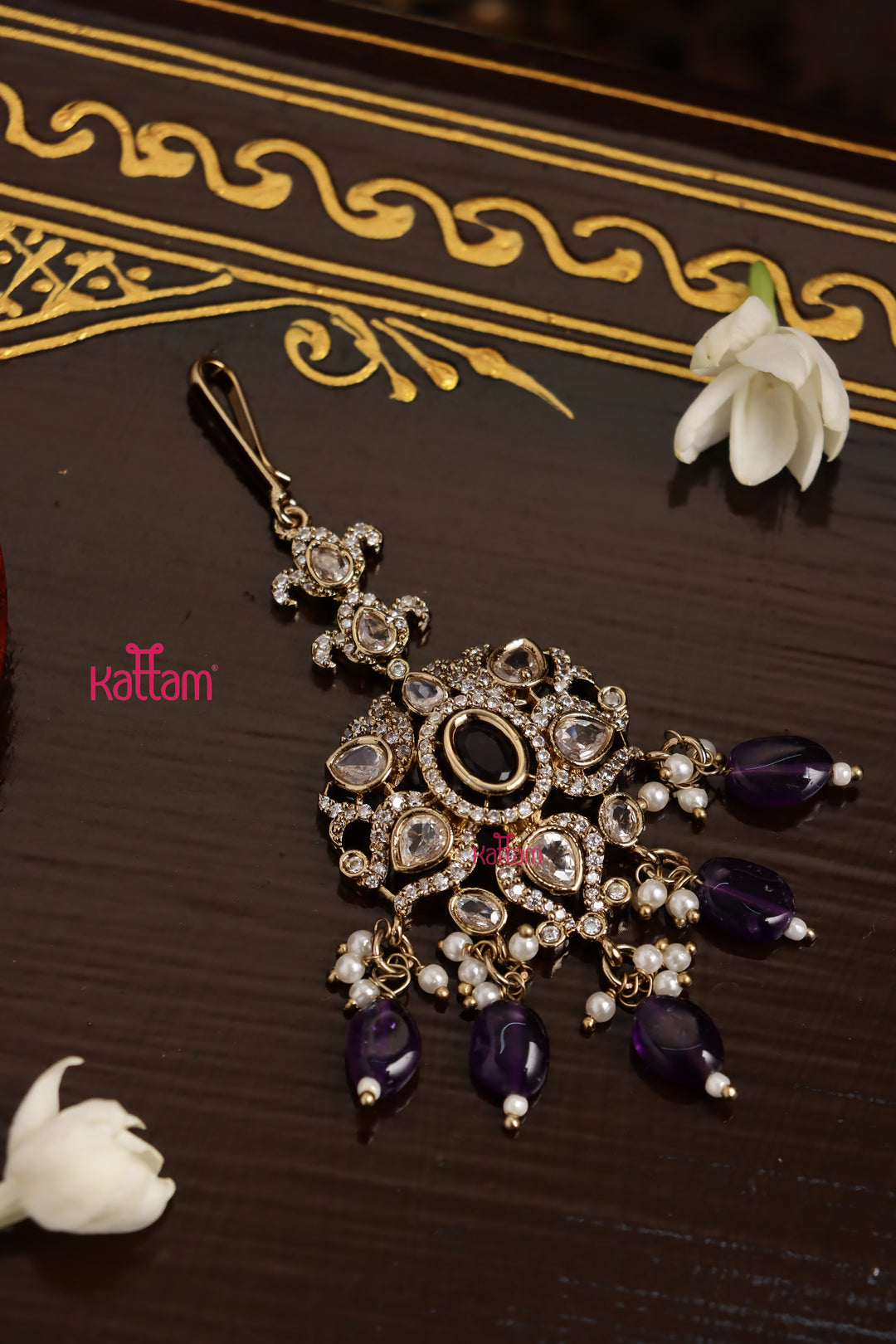 Edora - Victorian Purple Maangtikka