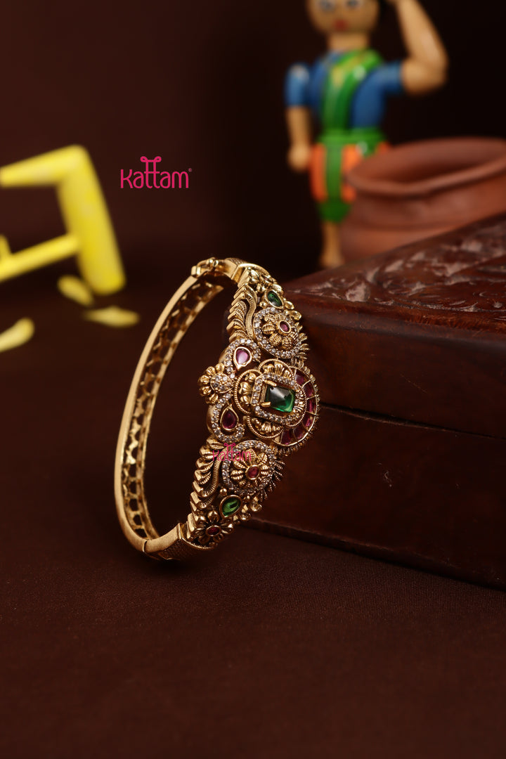 Flower Motif Flourish Kada