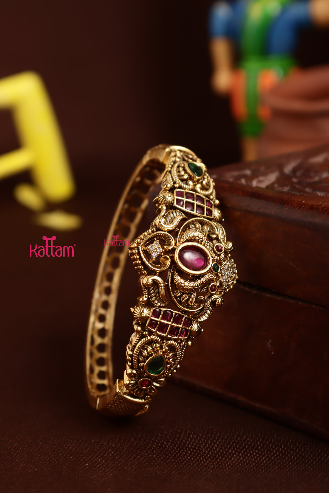 Twin Peacock Stone Kada