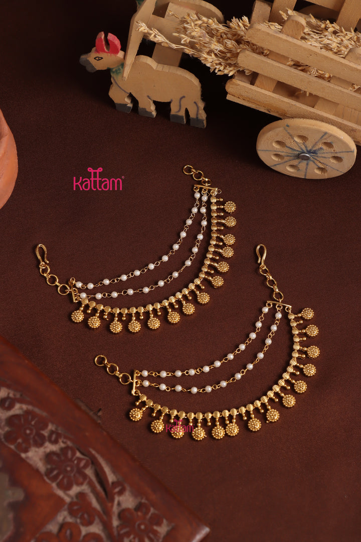 Matte Pearl Layer Earchain