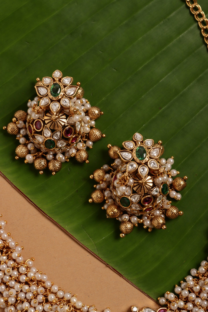 Anvika - Pearl Necklace