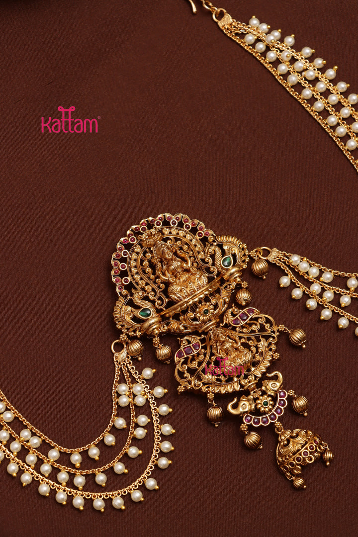 Lakshmi Layered Pendant Pearl Bun Billai