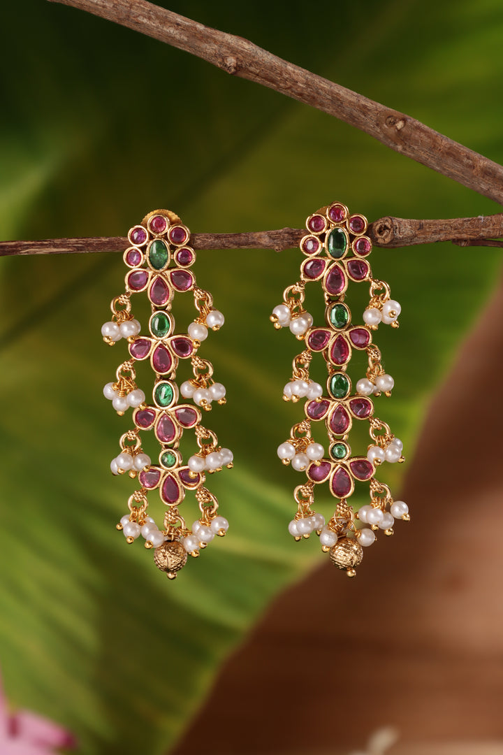 Motif Pearls Layered Earring