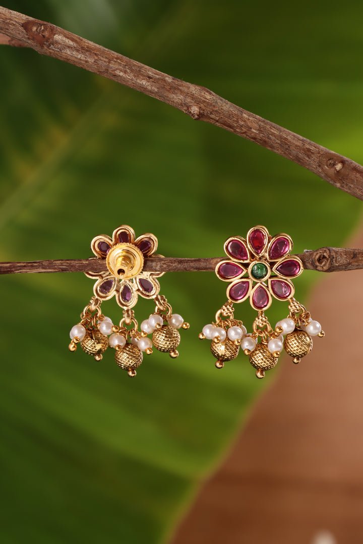 Kolam Flower Pearls Earring