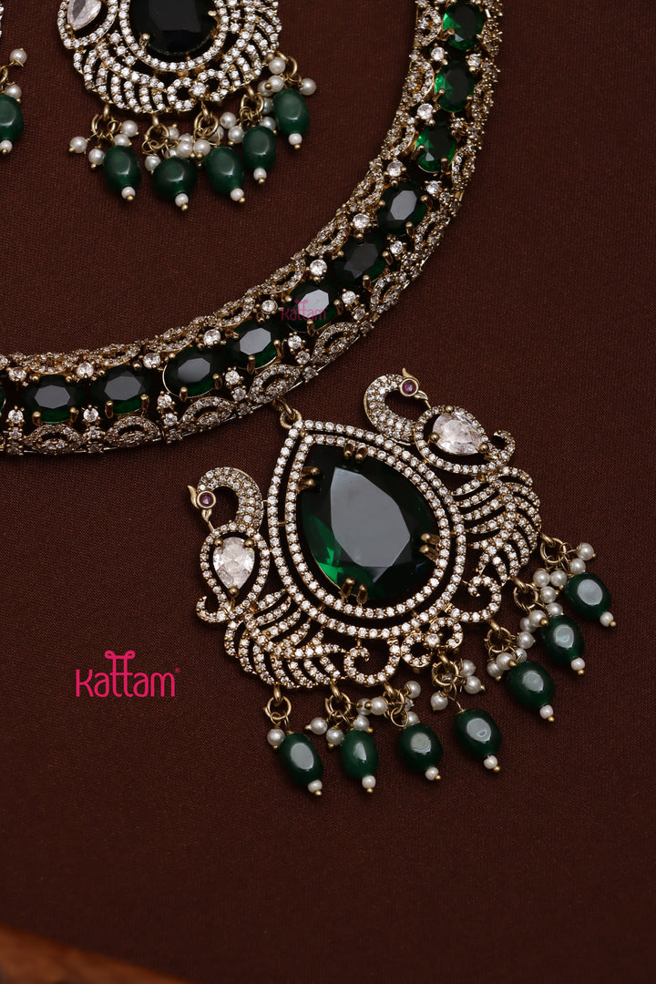 Sofia - Green Hasli Choker