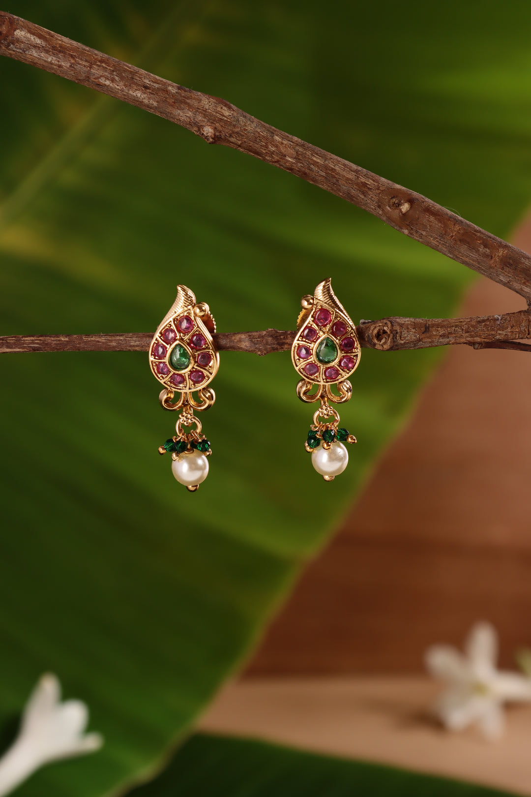 Manga Pearl Drop Earring