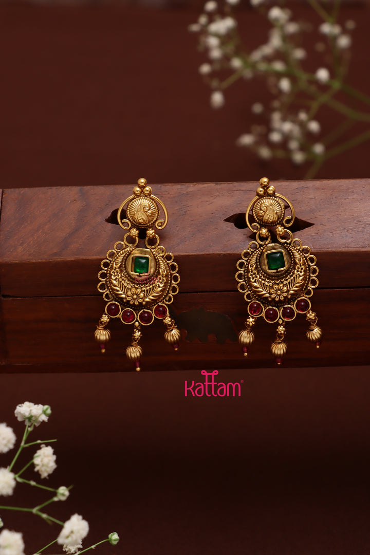 Kaariha  -  Statement Earring Design 4