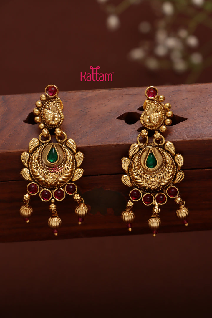 Kaariha  -  Statement Earring Design 8