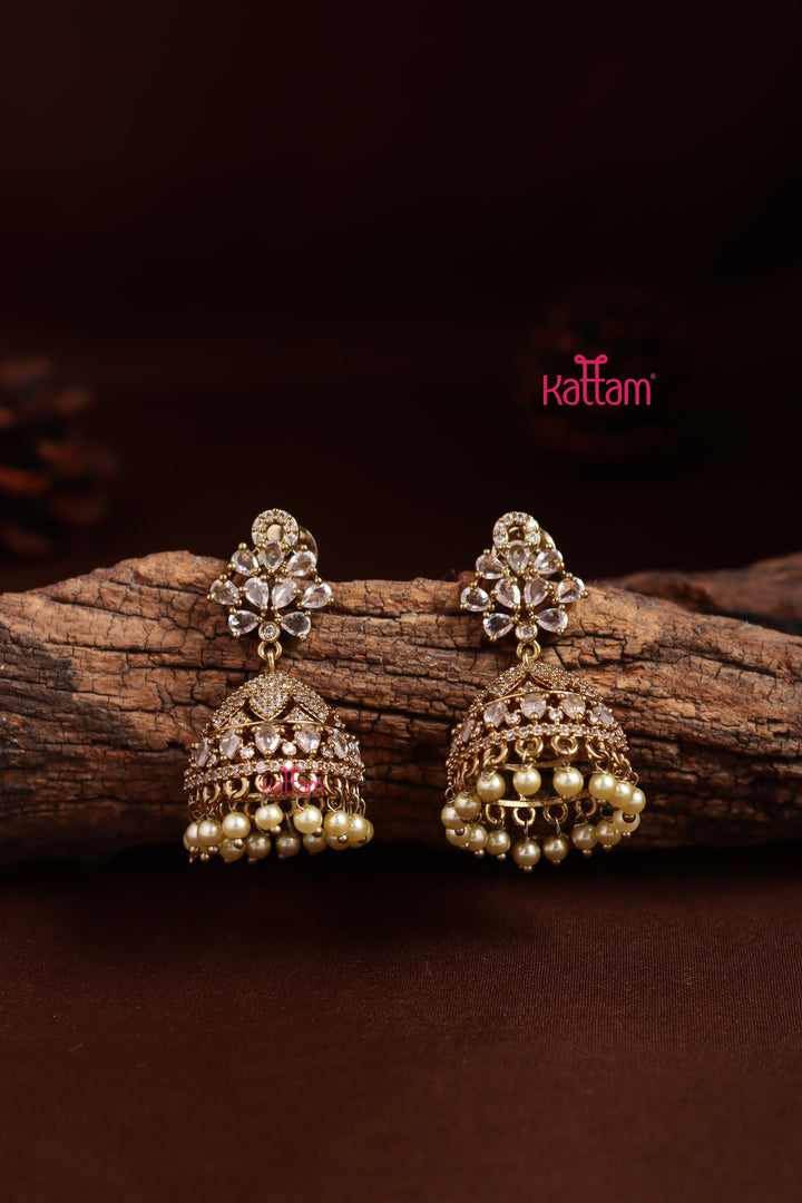 AD Pattern White Jhumka