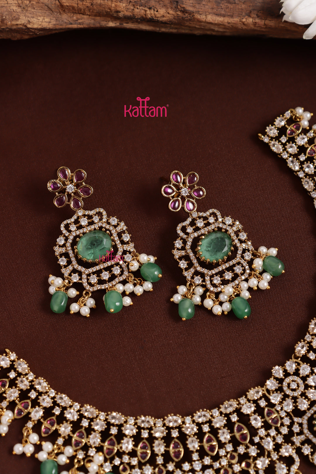 Apsara - Semi Bridal Stone Choker