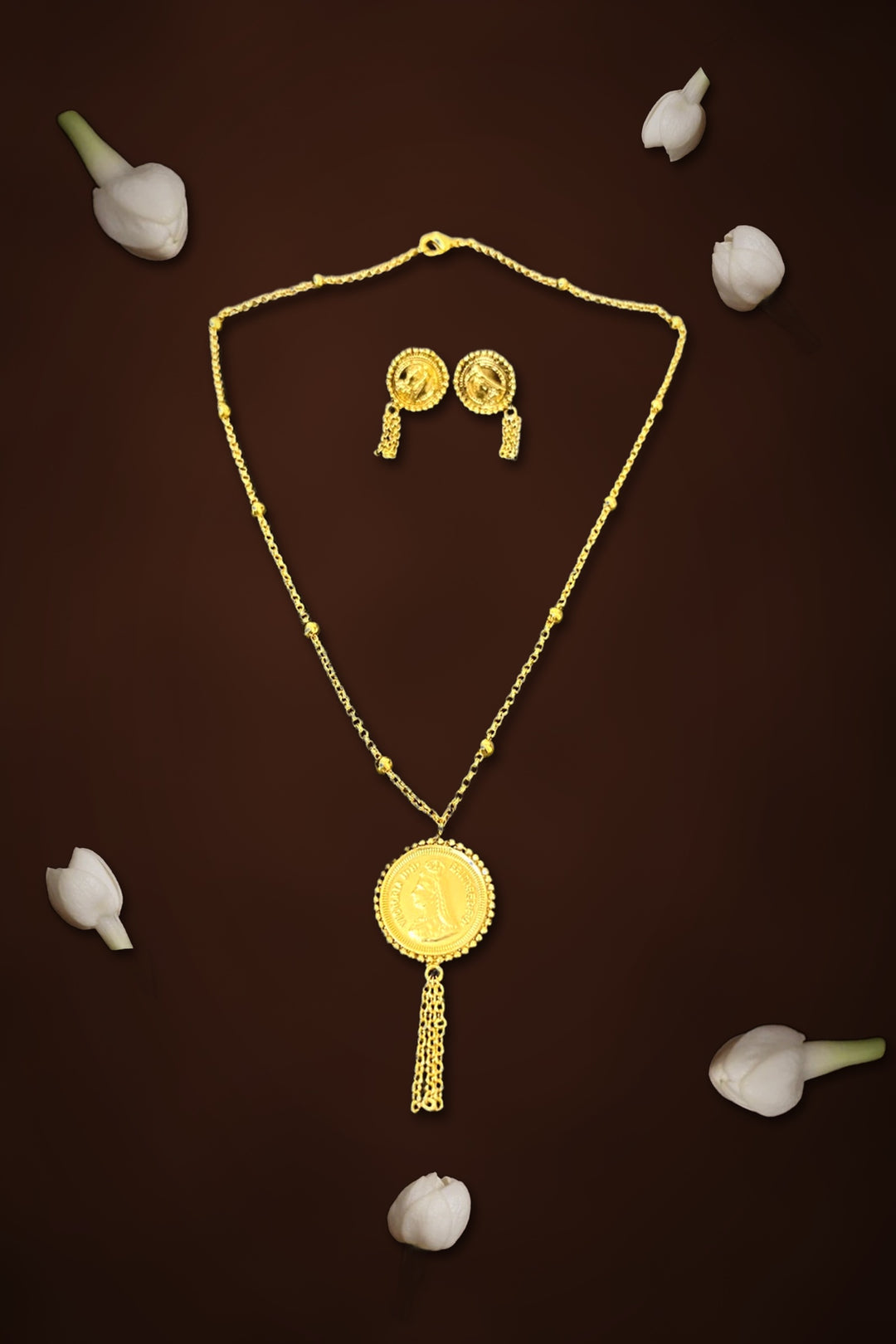 Queen Dollar Tassel Chain