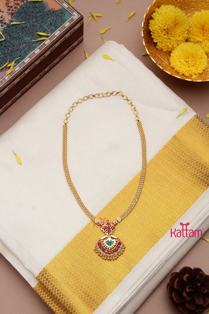 Aarathy - Kerala Green Pendant Chain - N3194