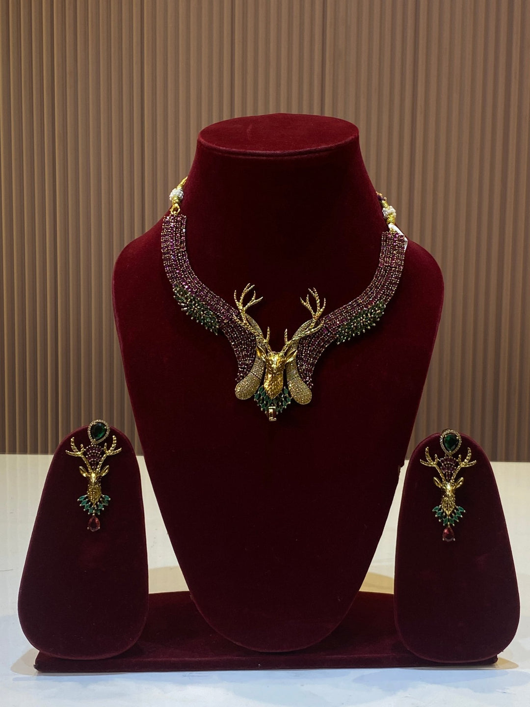 AD Deer Multistone Choker - SPN93