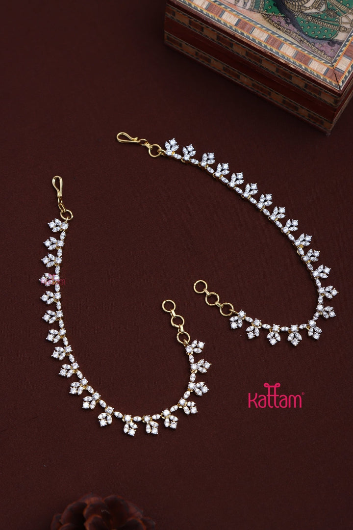 AD Fancy Leafy Single Line Earchain - EC044