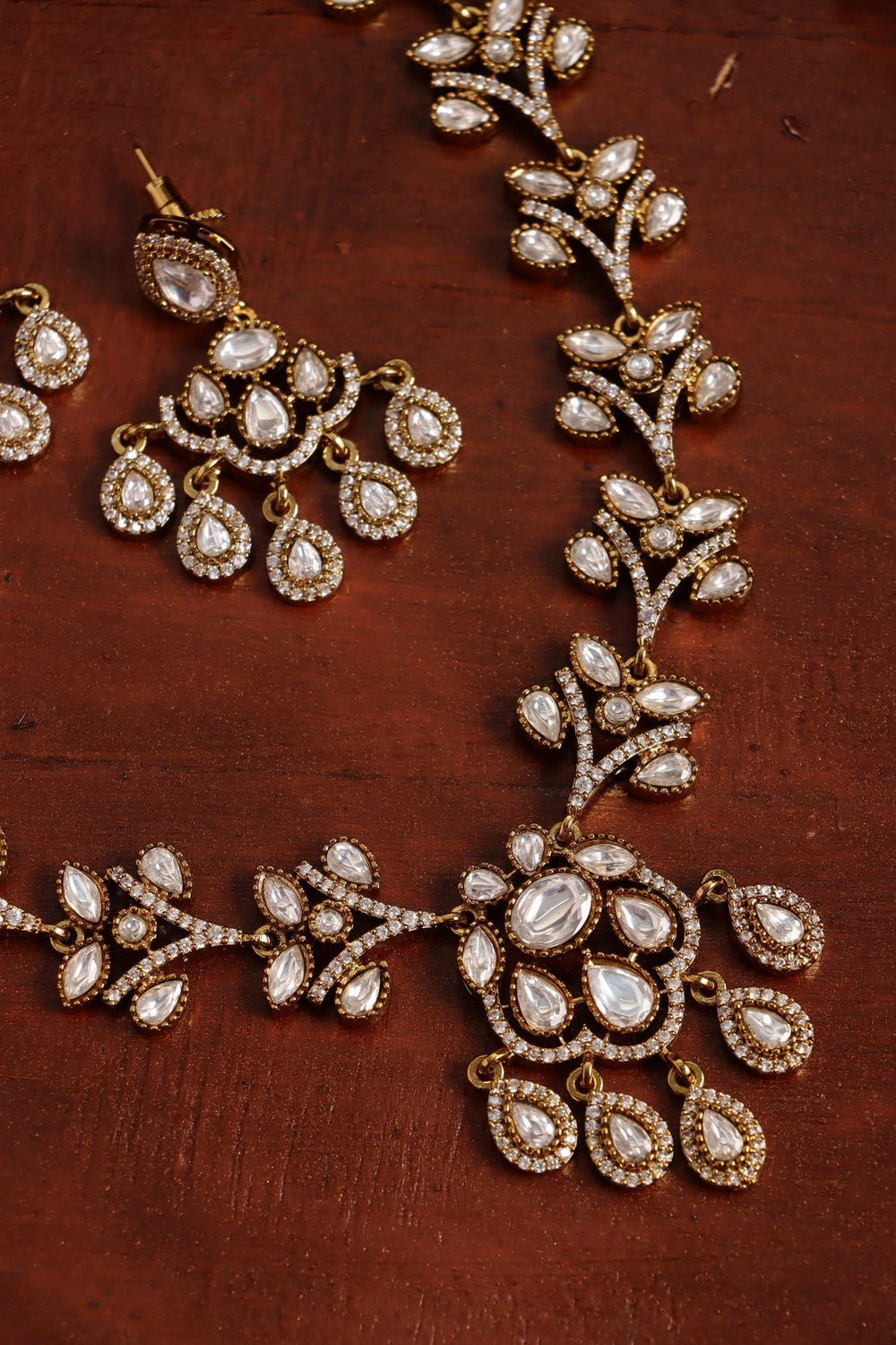 AD Leafy Drop Necklace - N5337