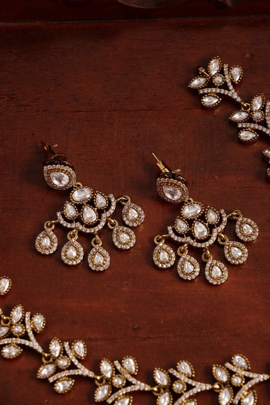 AD Leafy Drop Necklace - N5337