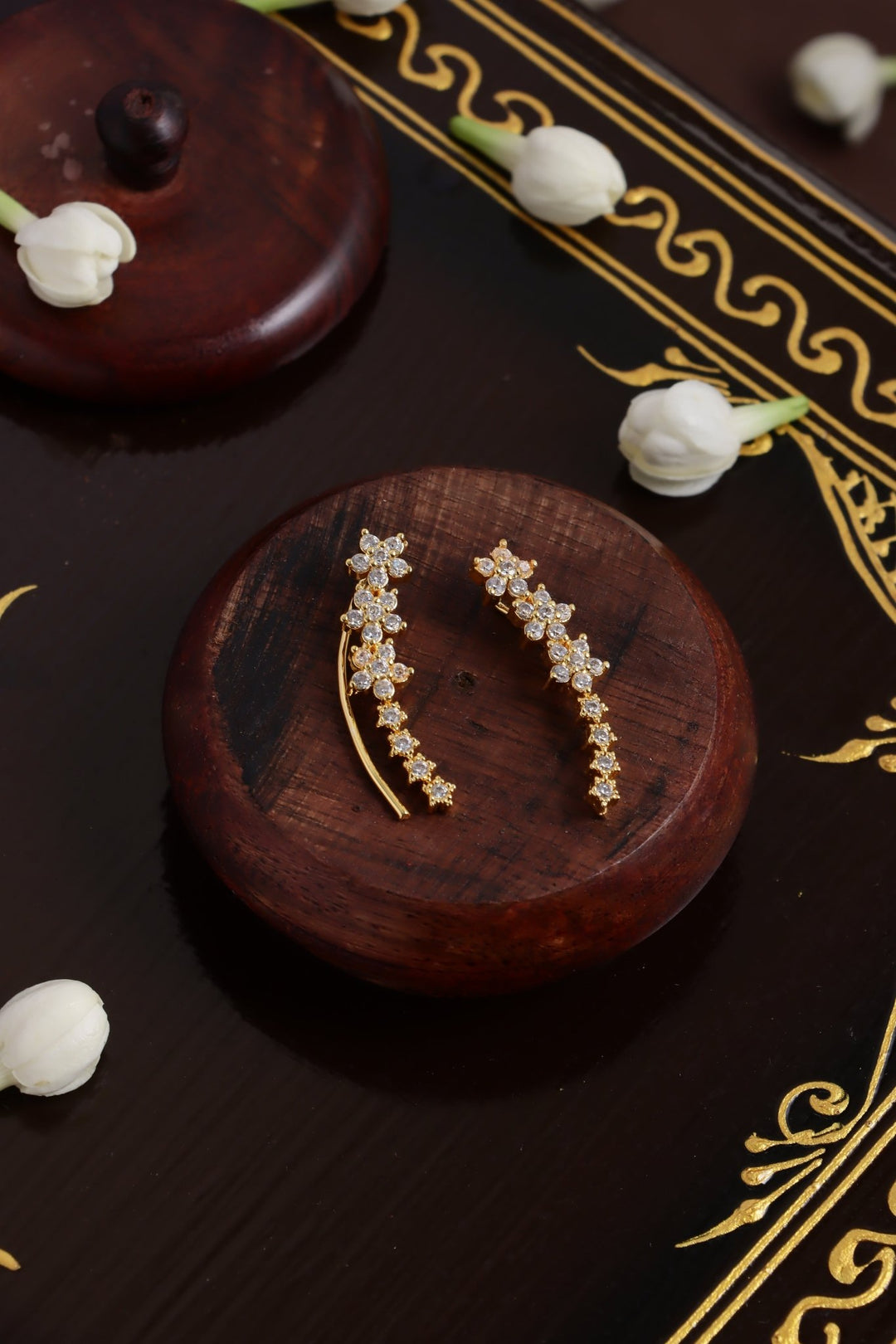 AD Mini Flower Stone Earcuff - E1266