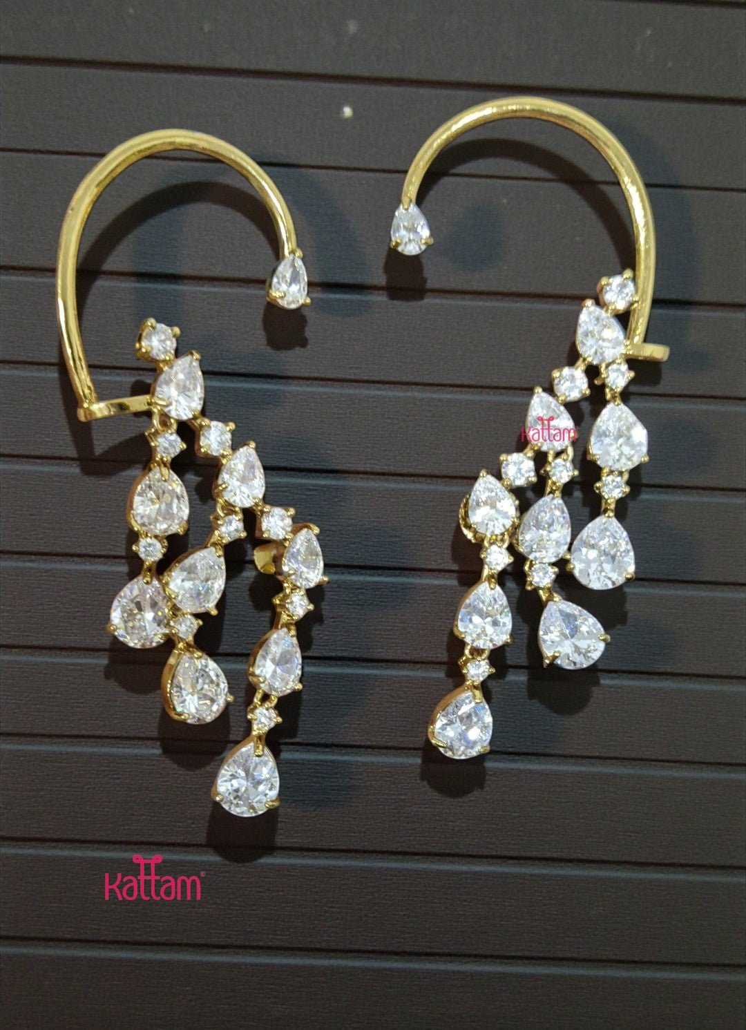 AD Semi Earcuff Dangler - White - E1330