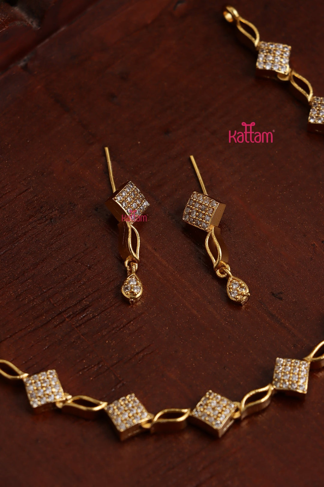 AD Simple Partywear Choker - N5351