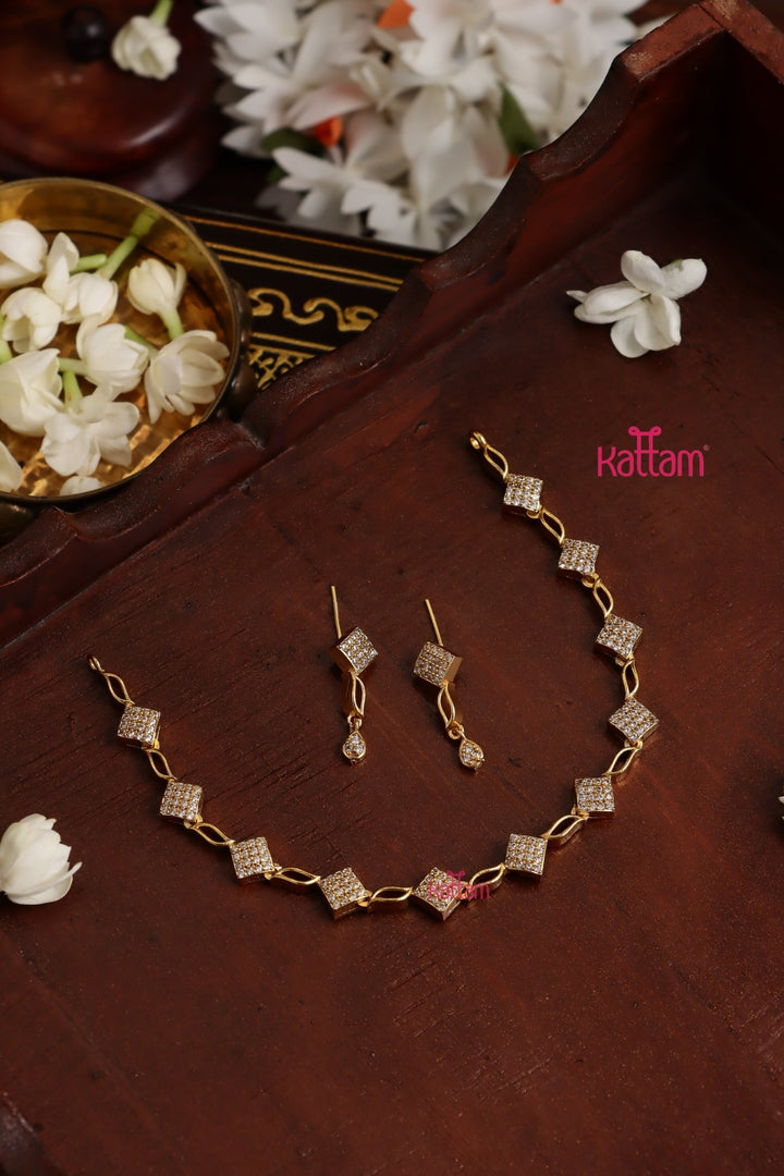 AD Simple Partywear Choker - N5351