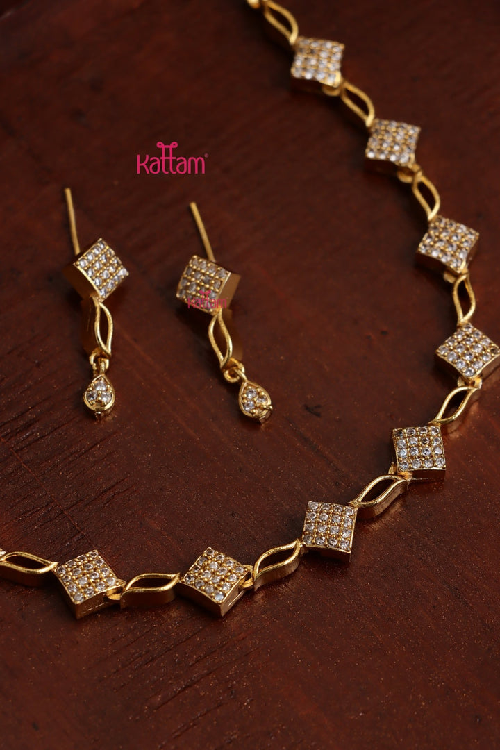 AD Simple Partywear Choker - N5351